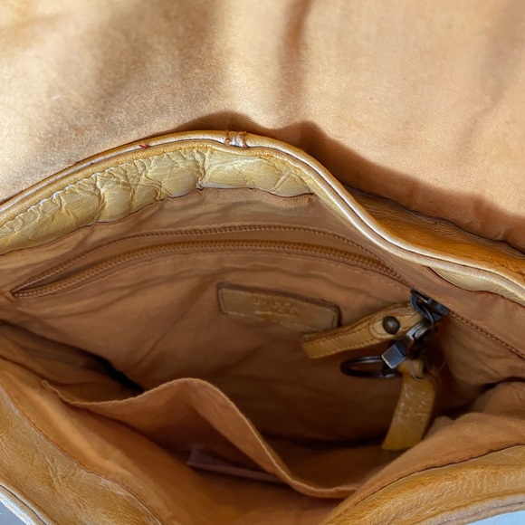 Frye leather “Daffodil” mustard backpack EUC - Picture 5 of 6